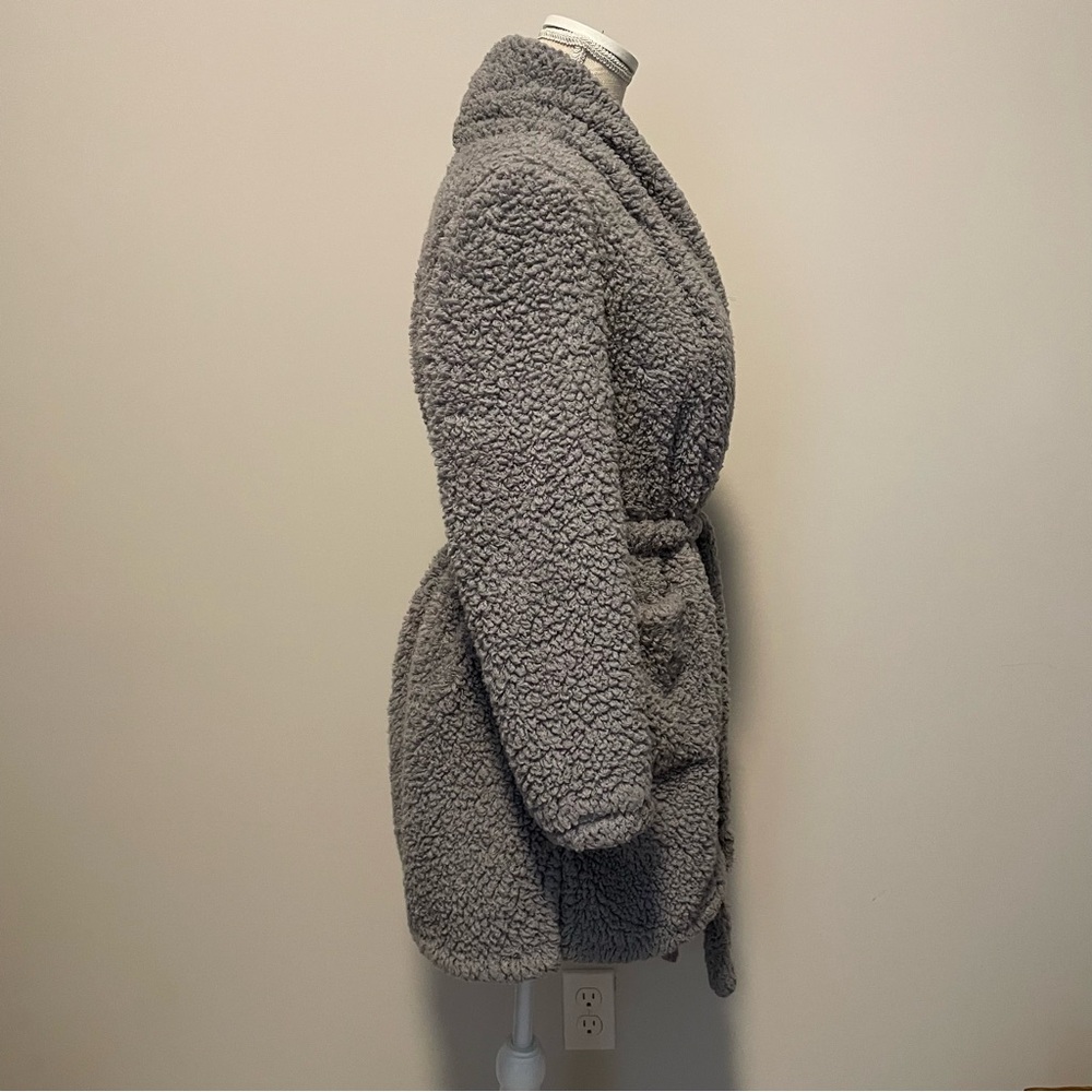 Natori Grey Plush Fleece Sherpa Belted Robe Size S/M Shawl Collar Loungewear - Picture 3 of 5